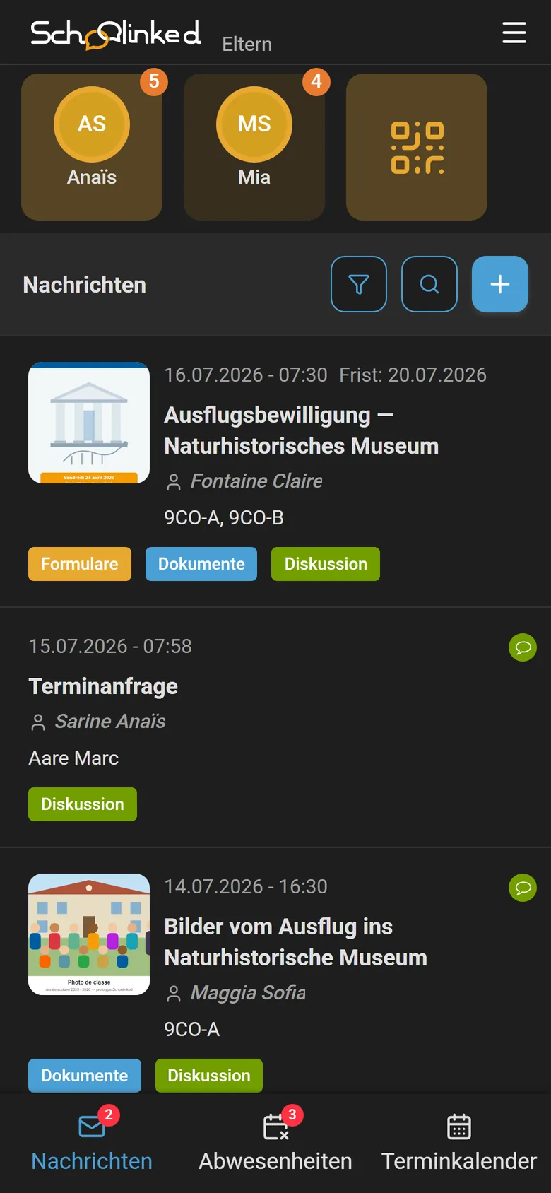 Eltern-App auf dem Handy: beide Kinder in einem Konto, und die Mitteilungen der Schule.